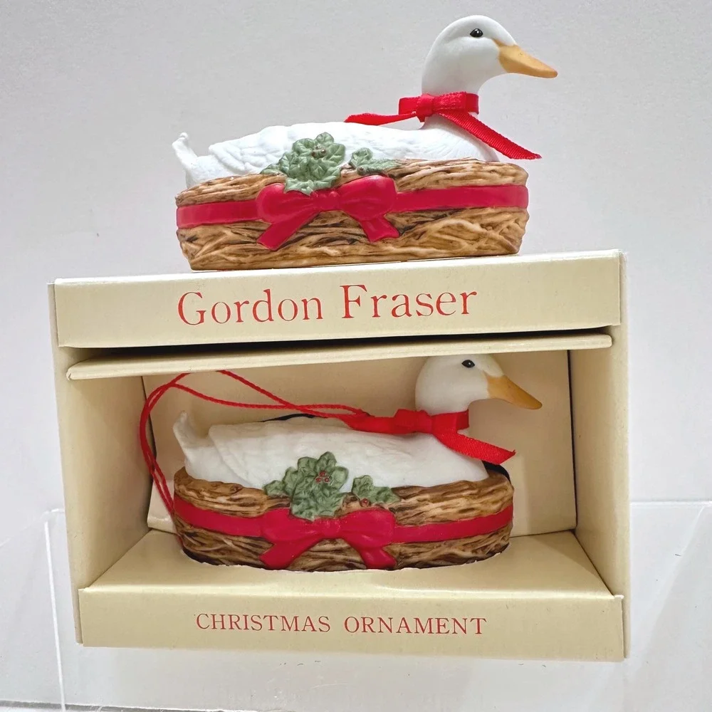 Schmid Gordon Fraser 1985 Set-2 Vintage Christmas‎ Ornament Duck in Basket White